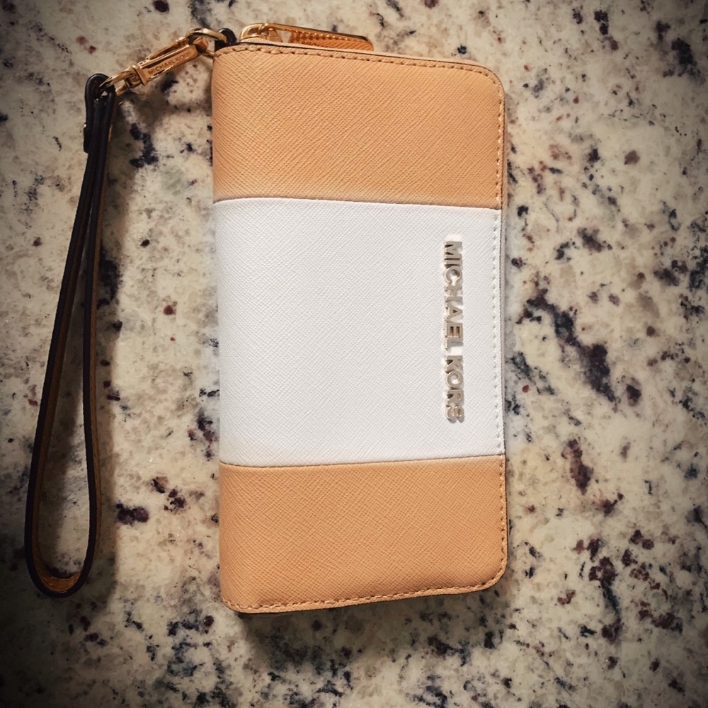 Michael Kors wallet